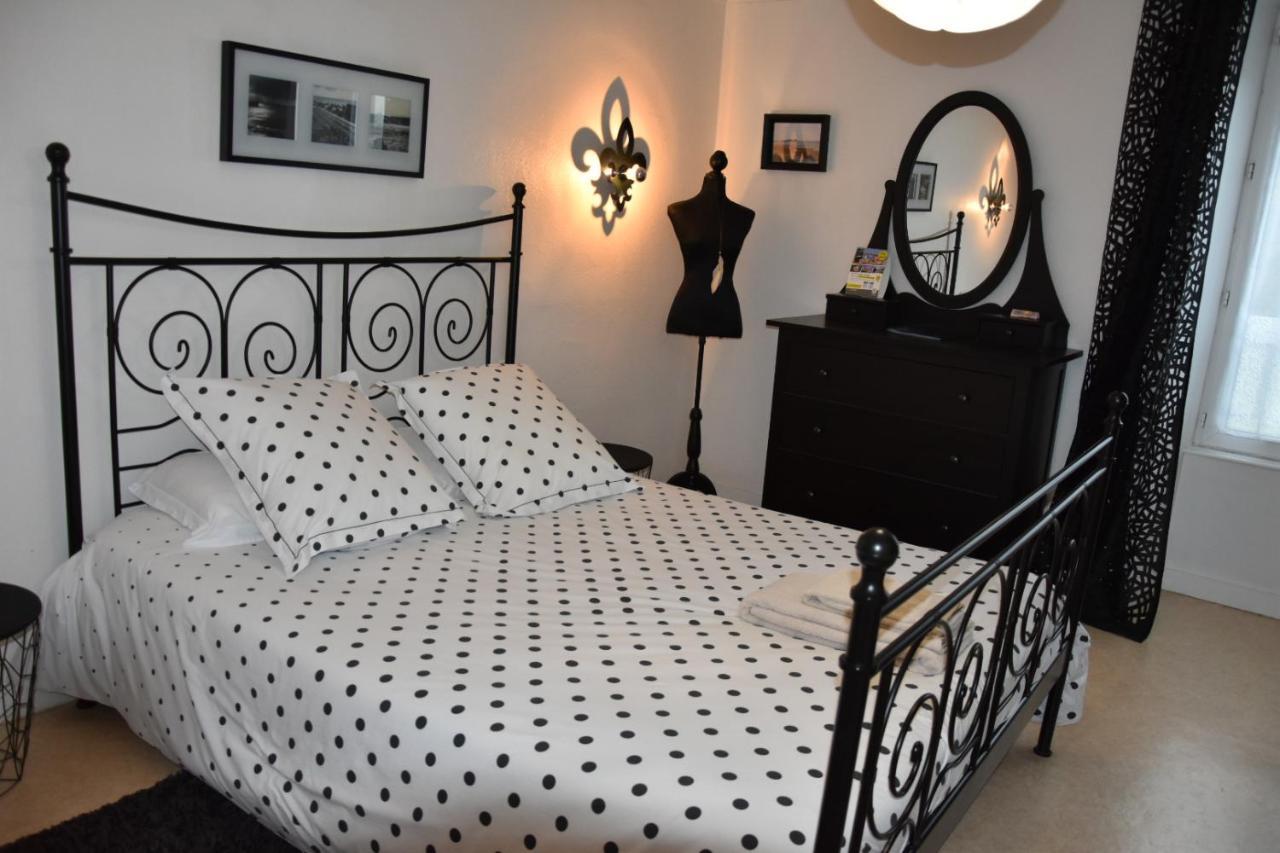 Ker-Loen Bed & Breakfast Val-Couesnon Exterior photo